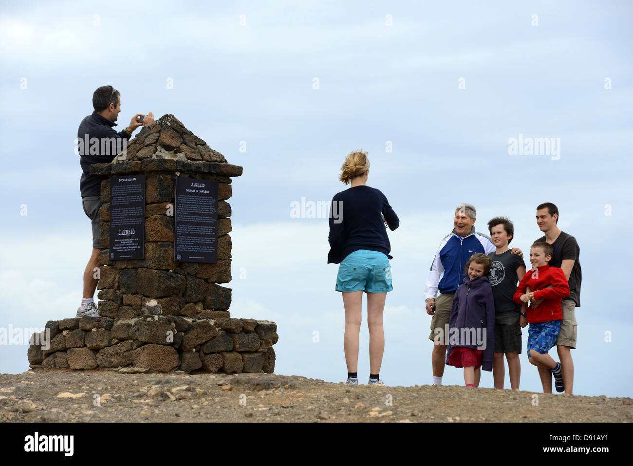 Blick auf die Salinas de Janubio oder Salz Pfannen von Janubio, Lanzarote, Kanarische Inseln Stockfoto