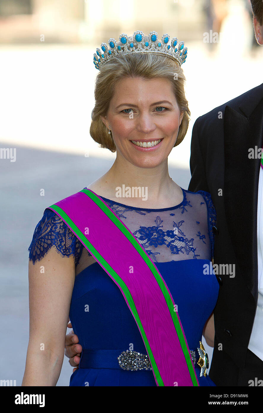 Stockholm, Schweden. 8. Juni 2013. Stockholm, Schweden. 8. Juni 2013. Für die Hochzeit der schwedischen Prinzessin Madeleine und Chris O'Neill in der Kapelle des königlichen Palastes in Stockholm, Schweden, 8. Juni 2013 kommen erbliche Prinzessin Kelly von Sachsen-Coburg und Gotha. Foto: Albert Nieboer/Niederlande Stockfoto