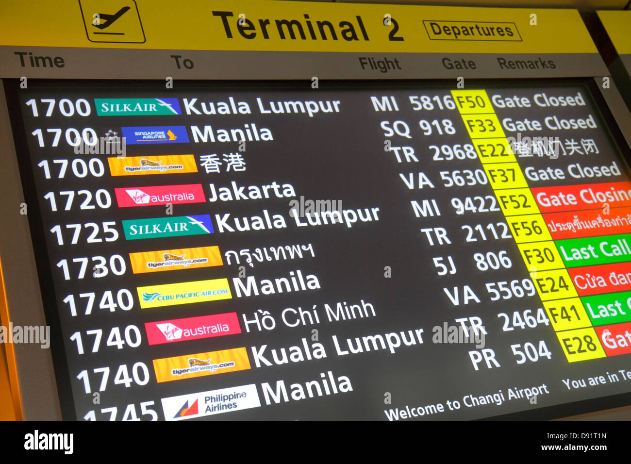Internationaler Flughafen Singapur Changi, SIN, Terminal, Fluginformationen, Flugplan, Abflug, Monitor, Sing130206077 Stockfoto