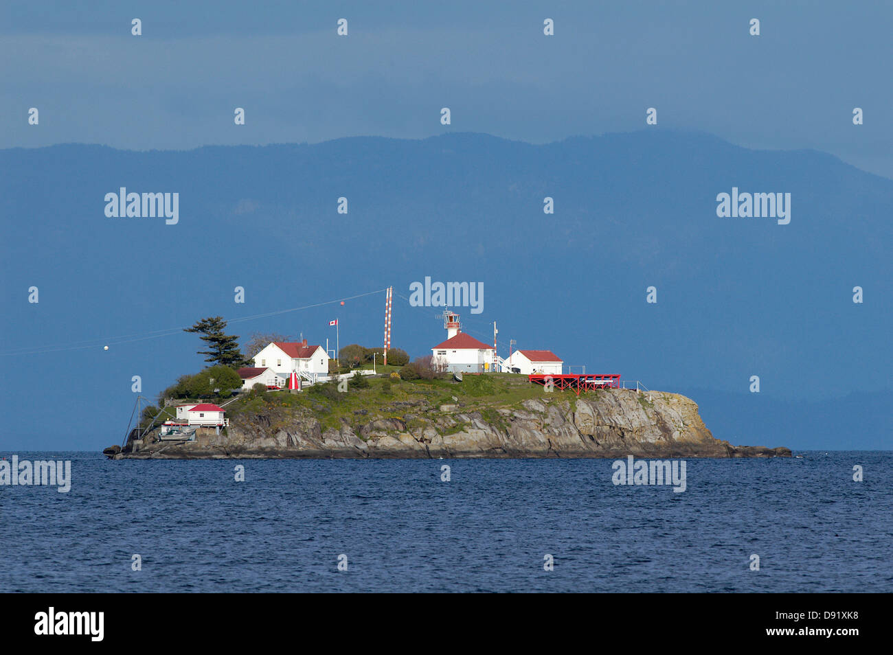 Chrome Island Lighthouse an der Südspitze von Denman Island, British Columbia, Kanada Stockfoto