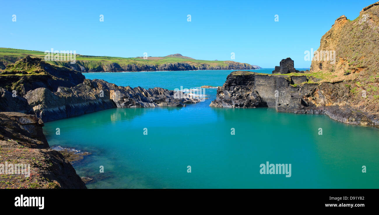 Blaue Lagune Abereiddy Fishguard Pembrokeshire Wales Stockfoto