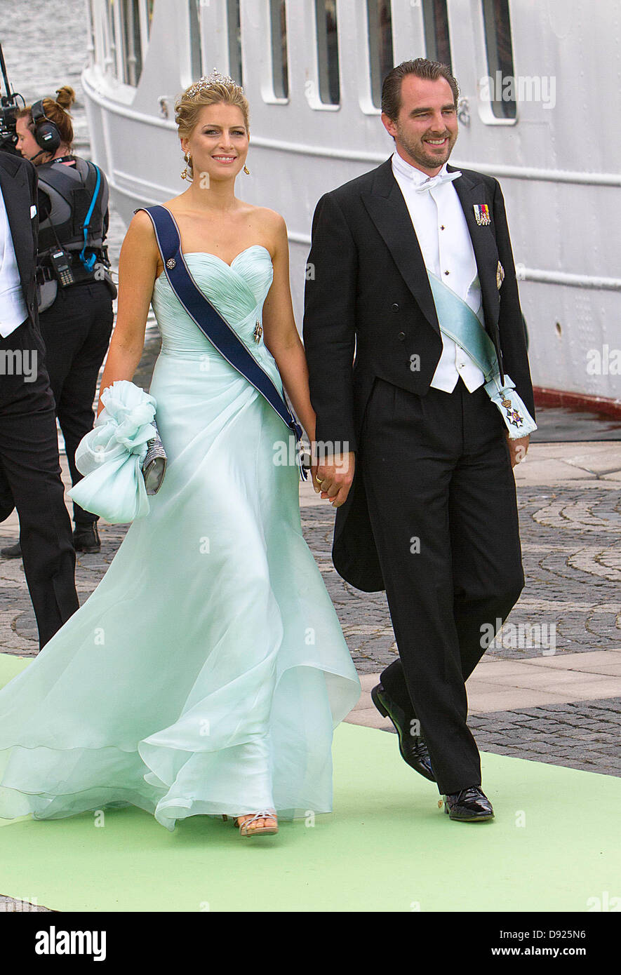 Evert Taubes Terrass, 8 Juni 2013.Prince Nikolaos von Griechenland mit Prinzessin Tatiana von Griechenland angekommen Evert Taubes Terrass auf Riddarholmen, nach der Hochzeit von Prinzessin Madeleine und Christopher O'Neill in Stockholm, Schweden, 8. Juni 2013. Foto: Albert Nieboer/Niederlande OUT/Alamy Live-Nachrichten Stockfoto