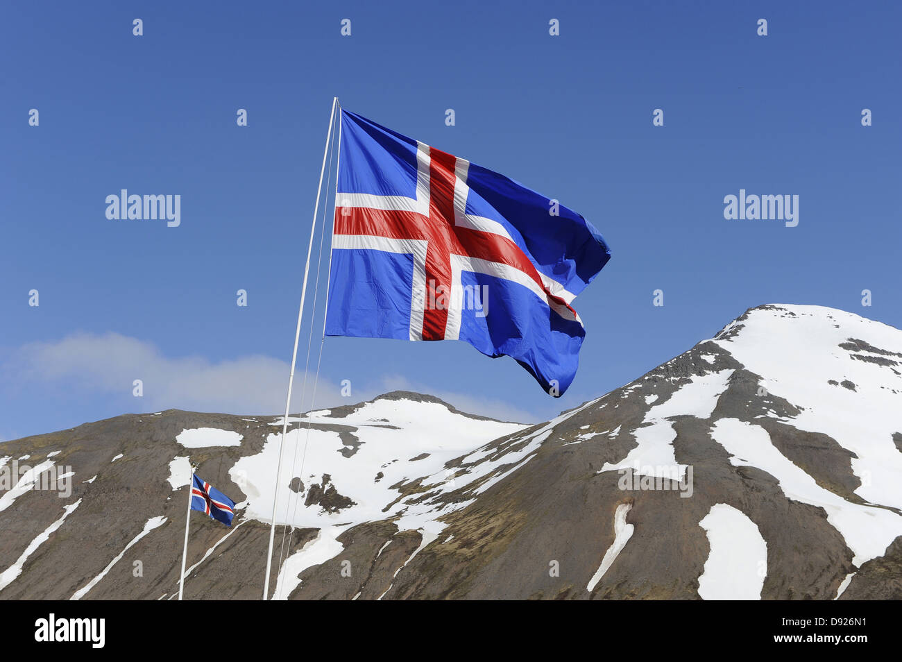 Isländische Flagge, Siglufjörður, North Island, Island Stockfoto
