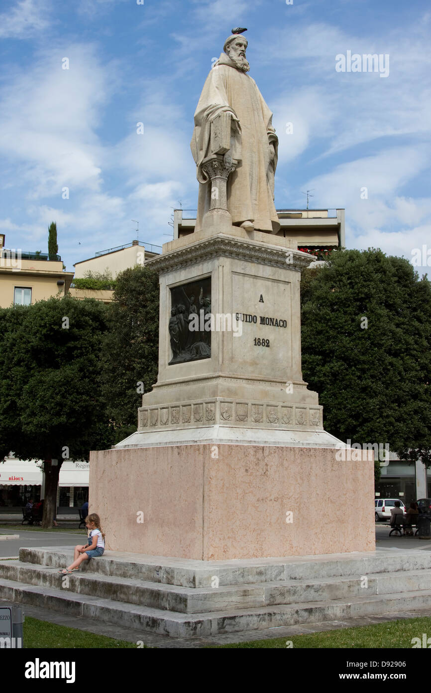 Denkmal von Guido Monaco Arezzo Italien Stockfotografie Alamy