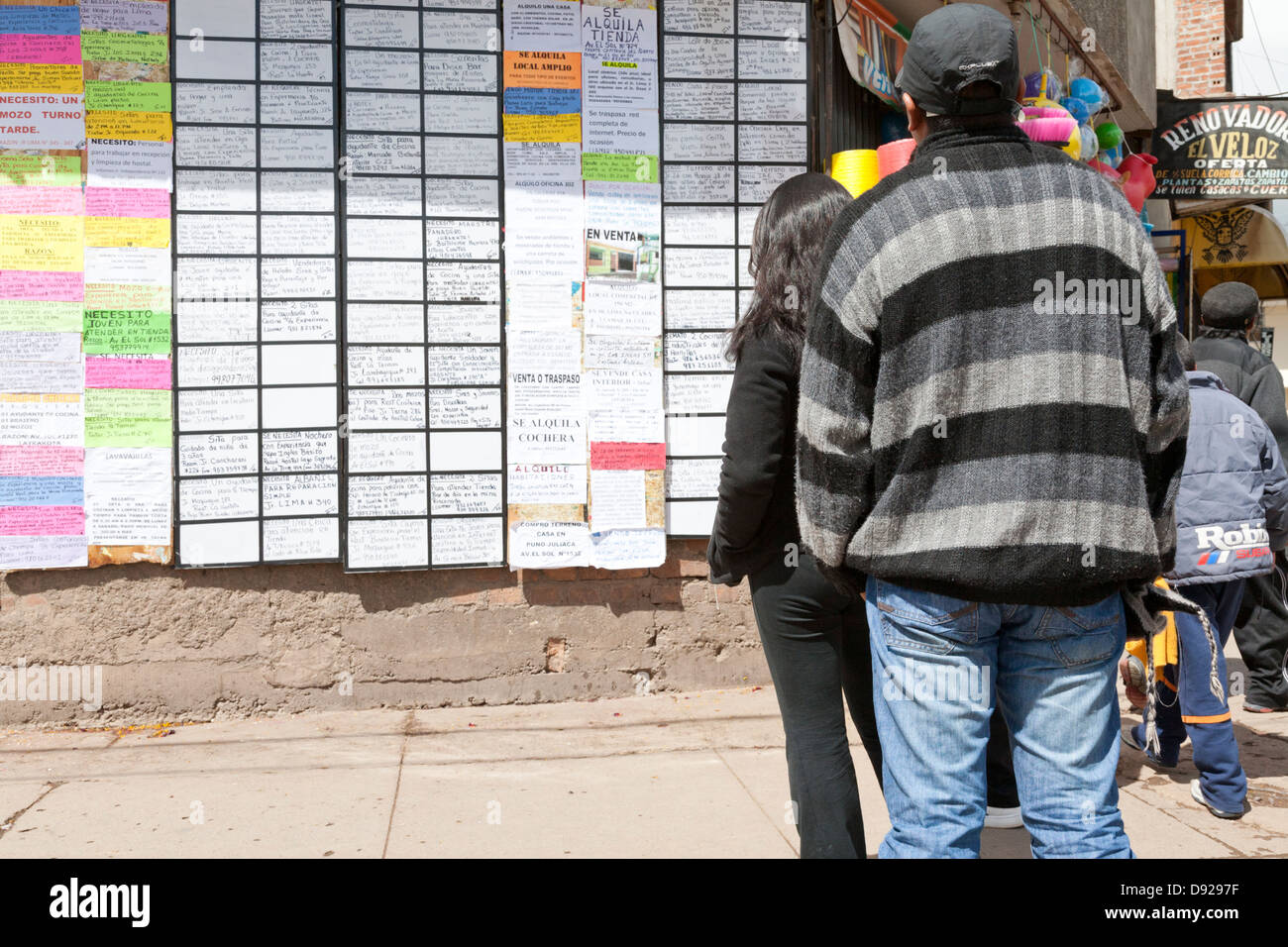 Lokalen Peruaner Überprüfung Schilder für Arbeitsplätze, Puno, peru Stockfoto