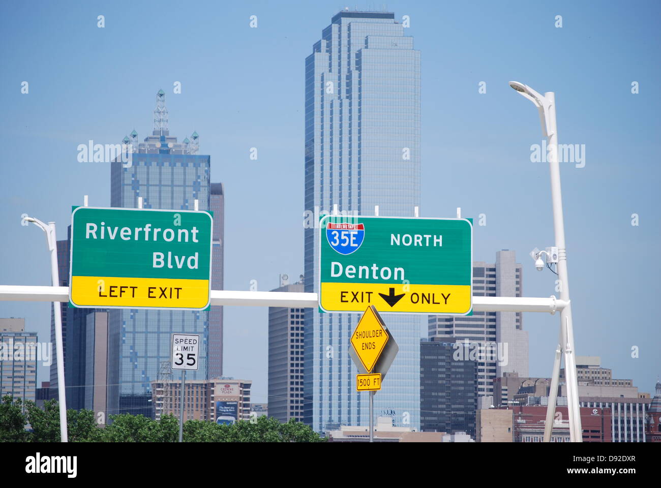 Dallas, USA. 8. Juni 2013. Das erste von zwei Brücken von Santiago Calatrava entworfen trägt Verkehr über Trinity River in Dallas Credit: Dallaspaparazzo/Alamy Live-Nachrichten Stockfoto