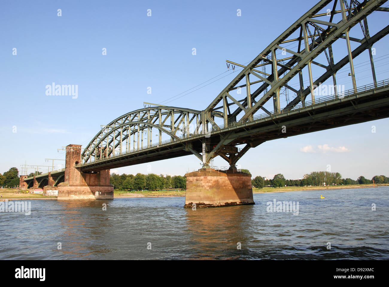 Die Suedbruecke (South Bridge) über den Rhein in Köln, Deutschland Stockfoto