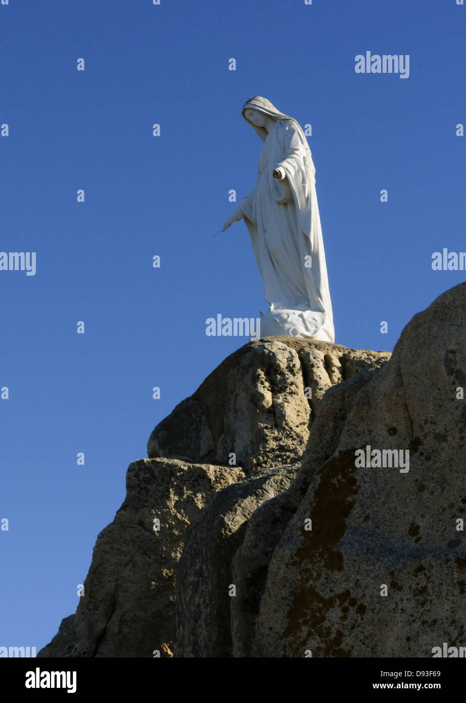 Chapelle de Notre Dame De La Serra mit einer Statue der Jungfrau Maria, die Balagne Region Haute-Corse, Korsika, Frankreich Stockfoto