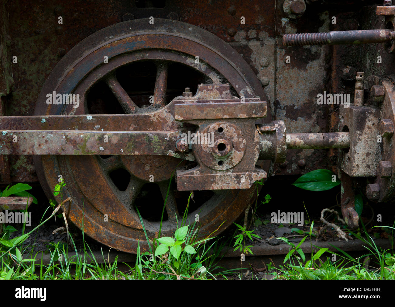 Bleibt der alten Miniatur Gauge Zug Motor von französischen Kolonialherren, Don Khong Insel Laos verwendet Stockfoto