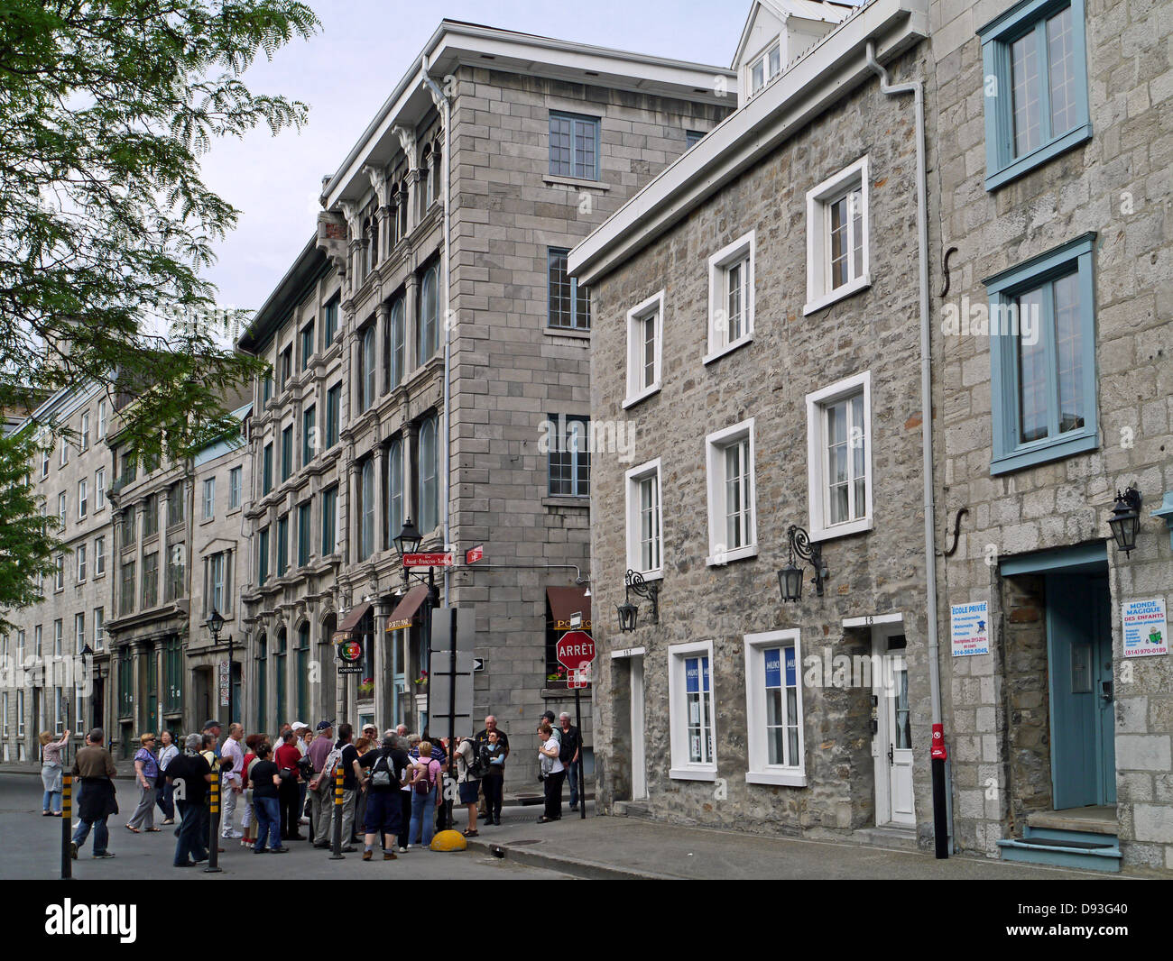 Geschäfte und Restaurants, alte Stadt von Montreal Stockfoto