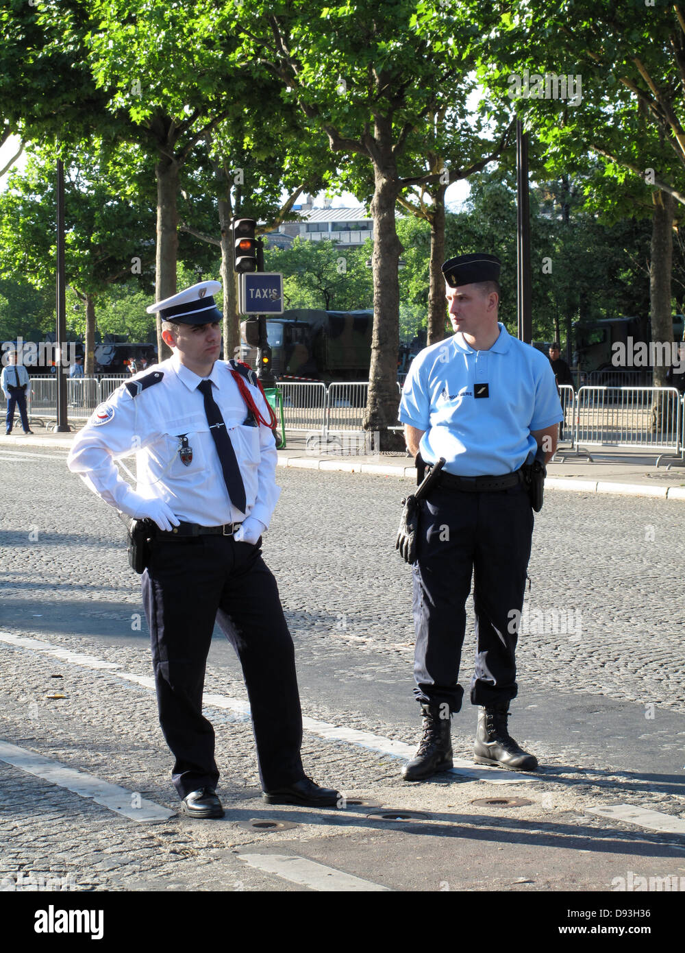 Polizisten - Tag der Bastille, Paris, Frankreich. Stockfoto