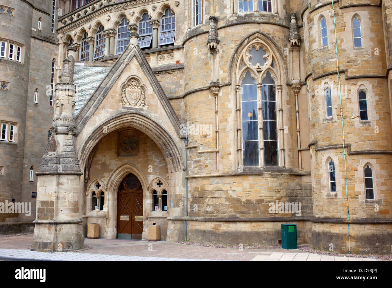 Aberystwyth University College of Wales alte Gebäude Eingang hautnah. Stockfoto