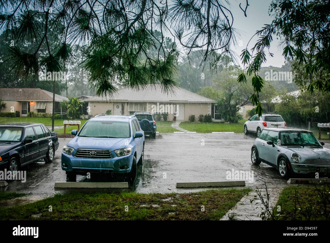 Tropischer Sturm in Florida unter einer Wohngegend Stockfoto