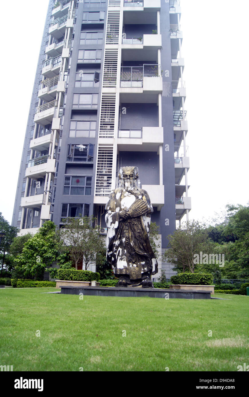 Eine Statue von Zhuge Liang, in Shenzhen, China. Zhuge Liang ist die Hauptfiguren in der chinesischen klassischen Roman, ein bekannter name Stockfoto