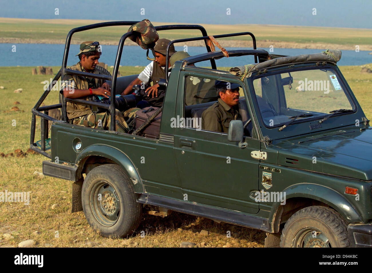 Fahrzeug, Outdoor, Menschen, Natur, Fahrzeug, Städtisches Motiv, Reiseziele, Wildlife Tour, Menschen auf Reisen, Wildlife Reserve nicht landen Stockfoto