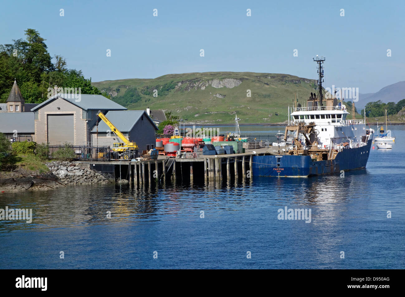 Northern Lighthouse Board Leuchtturm Tender NLV Pole Star in Operating Base Oban in Oban Hafen westlichen Schottland festgemacht Stockfoto