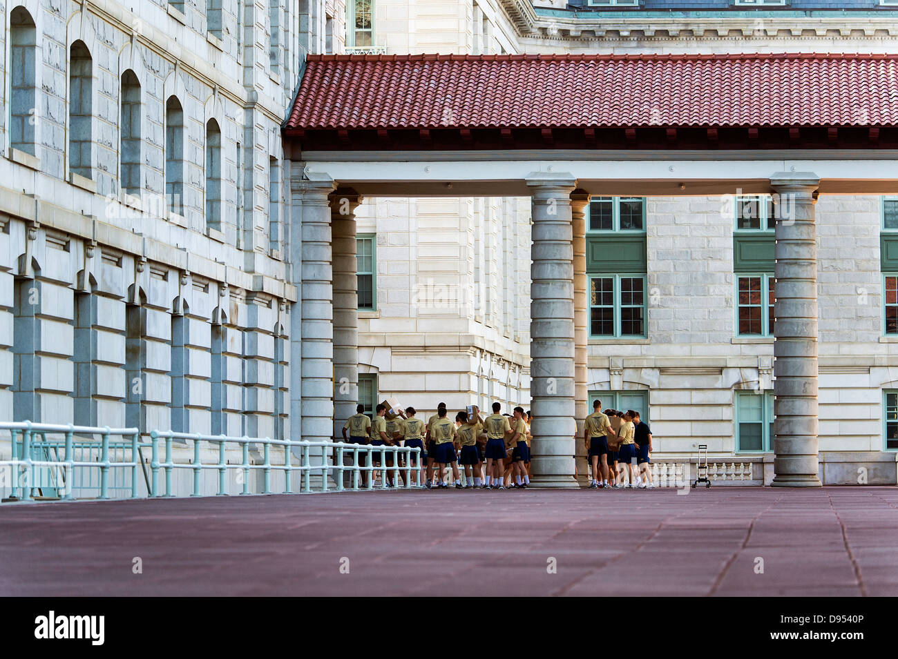Plebes vorbereiten Frühsport an der US-Marineakademie Annapolis, Maryland, USA Stockfoto