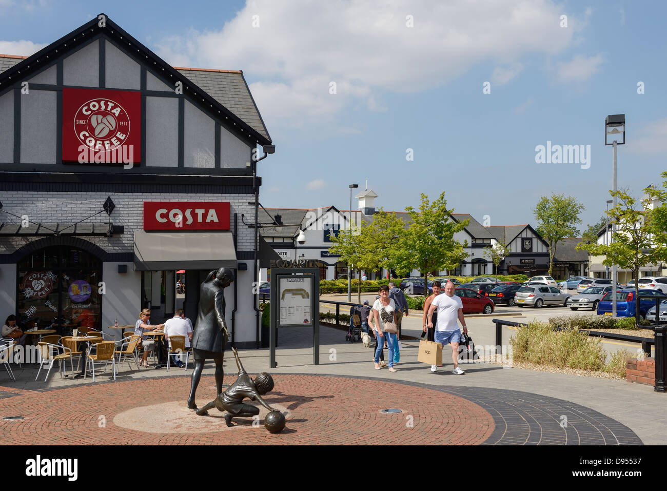 Cheshire Oaks Designer Outlet Shopping Center Ellesmere Port UK Stockfoto