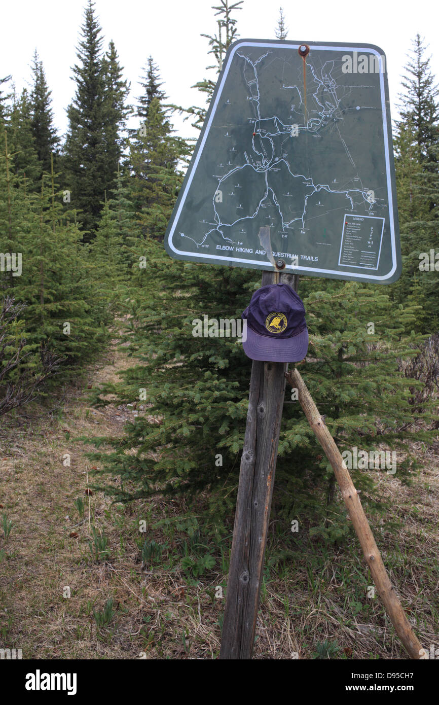 Trail-Zeichen auf dem Ford Creek Trail in Kananaskis Country in Alberta Stockfoto