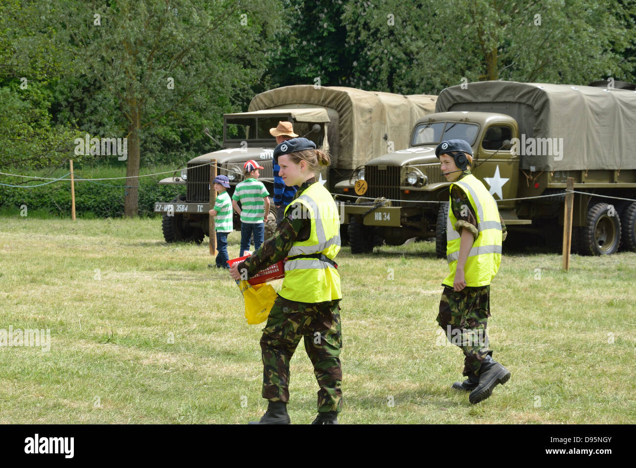 Armee-jüngstere Söhne bei show Stockfoto