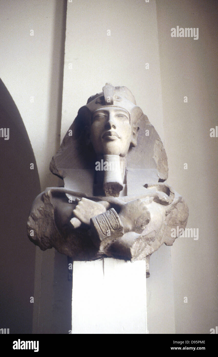 Das alte Ägypten, 18. Dynastie. Geschnitzten Kopf des Königs Echnaton. Stockfoto