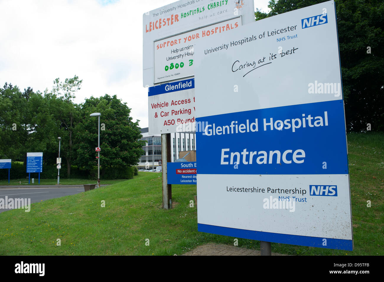Glenfield Hospital Signage, Leicester, den Zugang der Öffentlichkeit von A50 Süden gebunden. Stockfoto