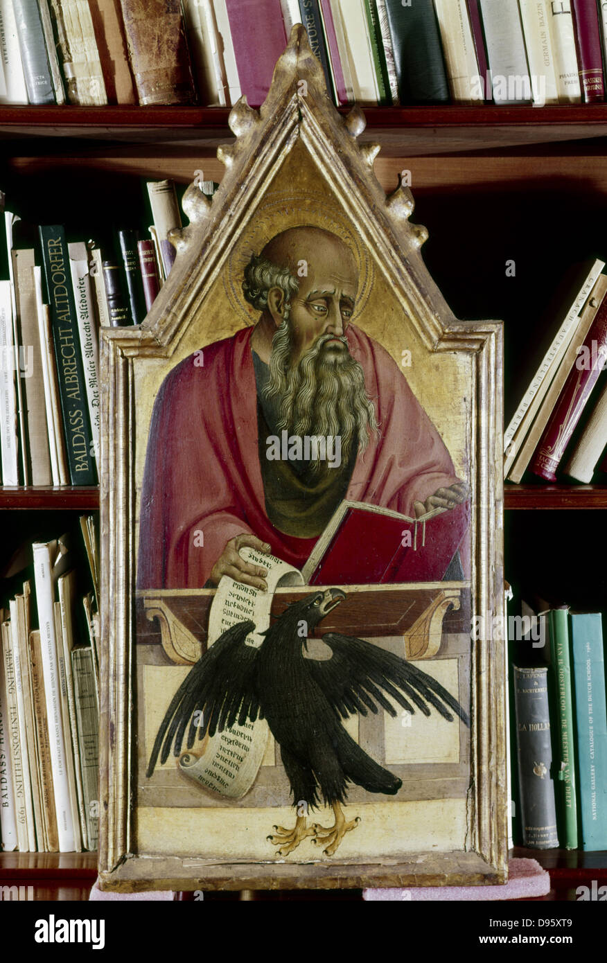 St. Johannes der Evangelist mit seinem Symbol, dem Adler gezeigt. Künstler, Giovanni de Paolo (14. Jh.). Italienisch. Stockfoto