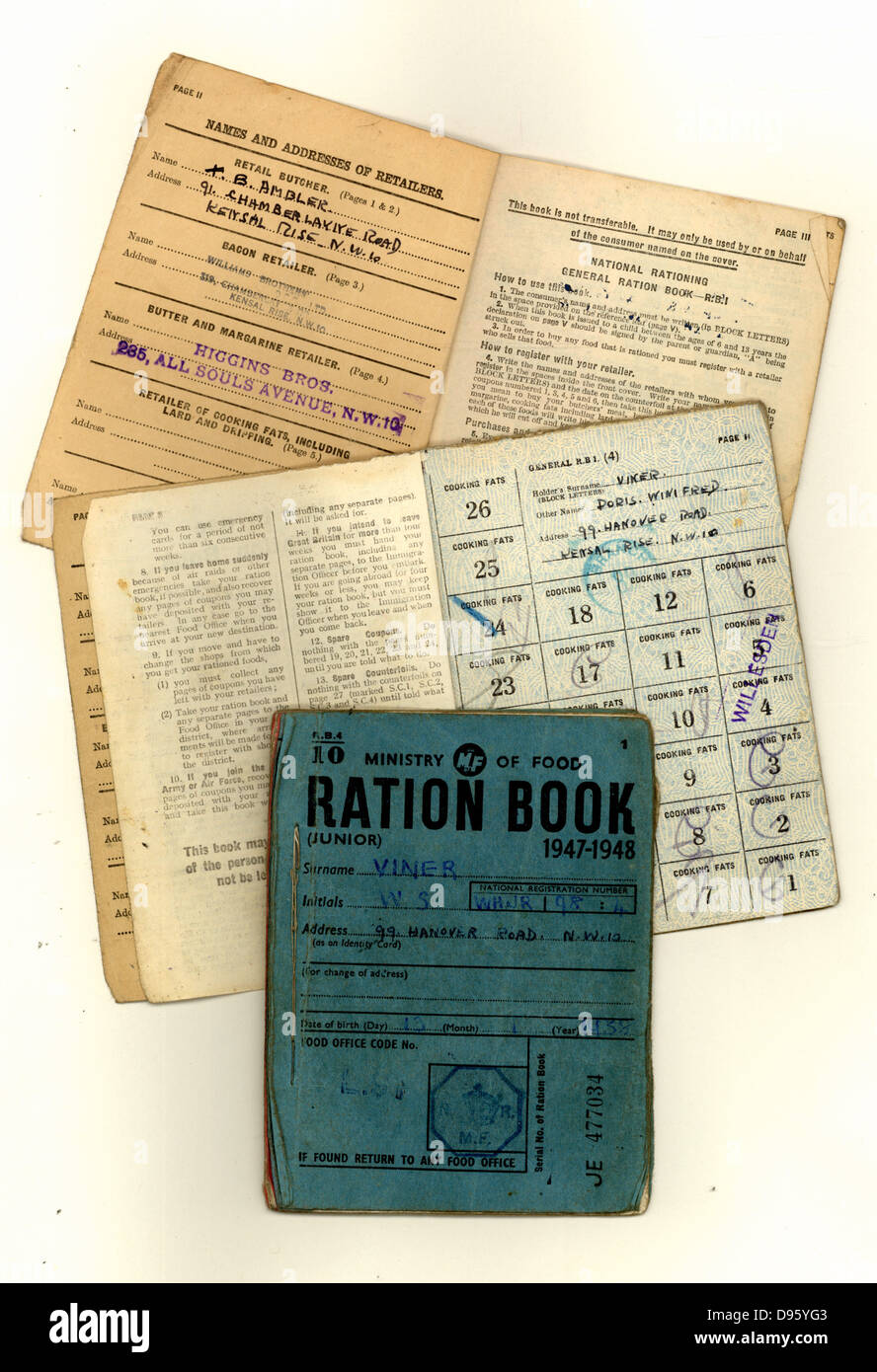 Britische lebensmittelkarten von 1941 und 1948. Rationierung dauerte für 14 Jahre von 1940 bis 1954, viel länger als der Zweite Weltkrieg. Stockfoto