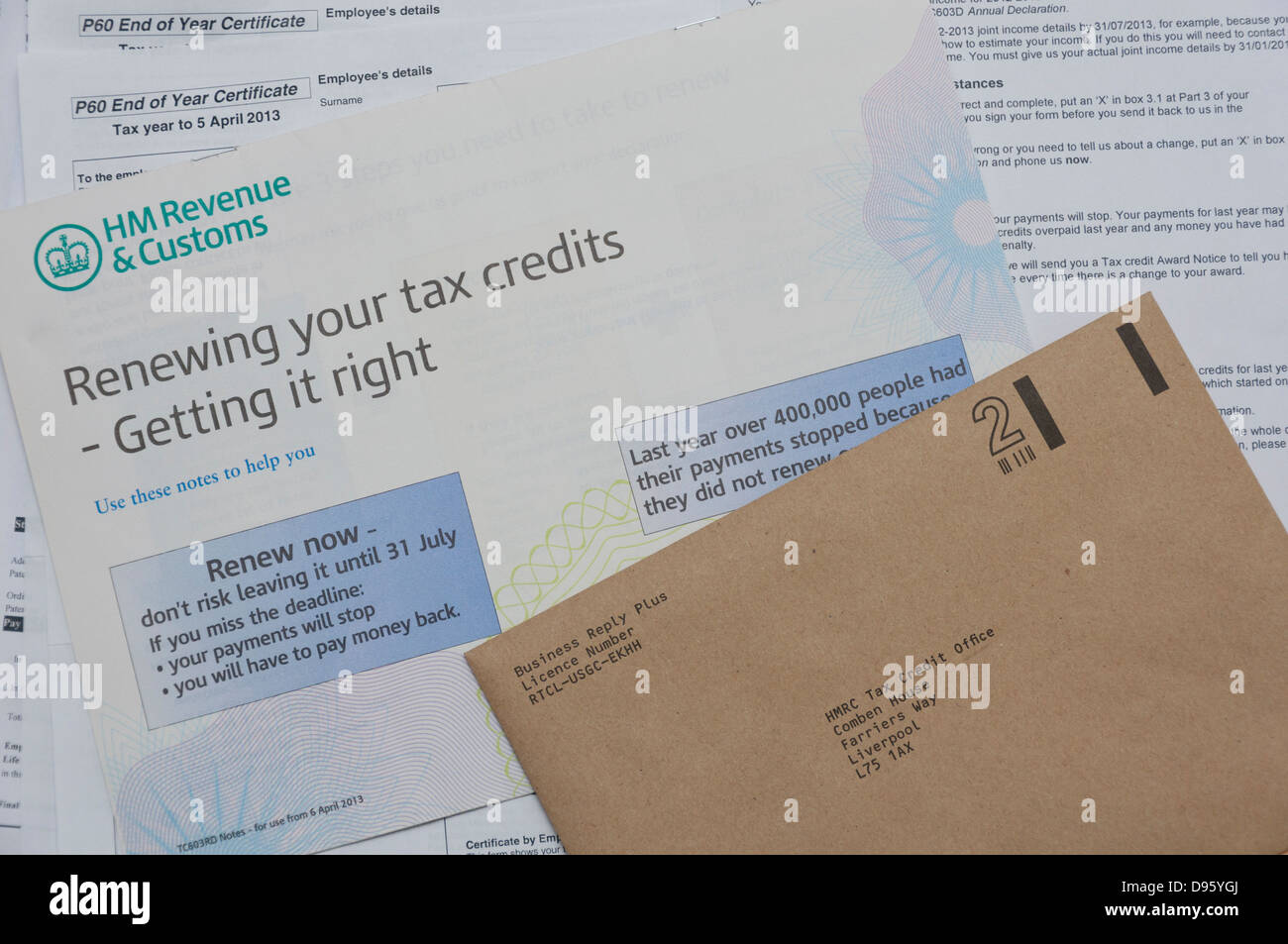 Steuergutschriften. HM Revenue and Customs Form, Steuergutschrift zu erneuern. Stockfoto