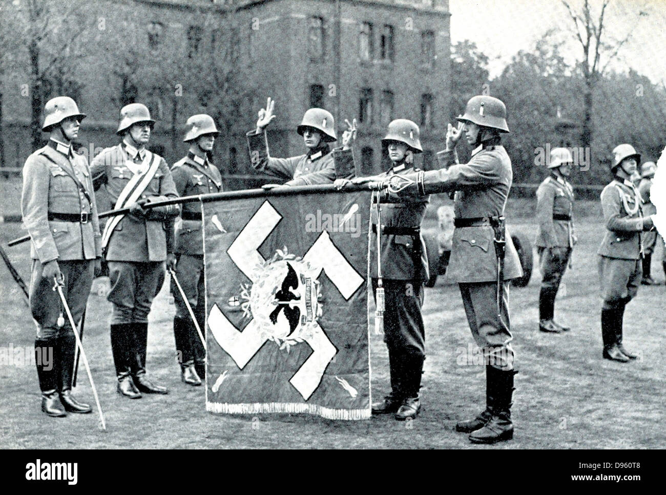 Bundeswehr-Rekruten schwören Treue auf die Nazi-Partei und des Staates, 1935. Stockfoto