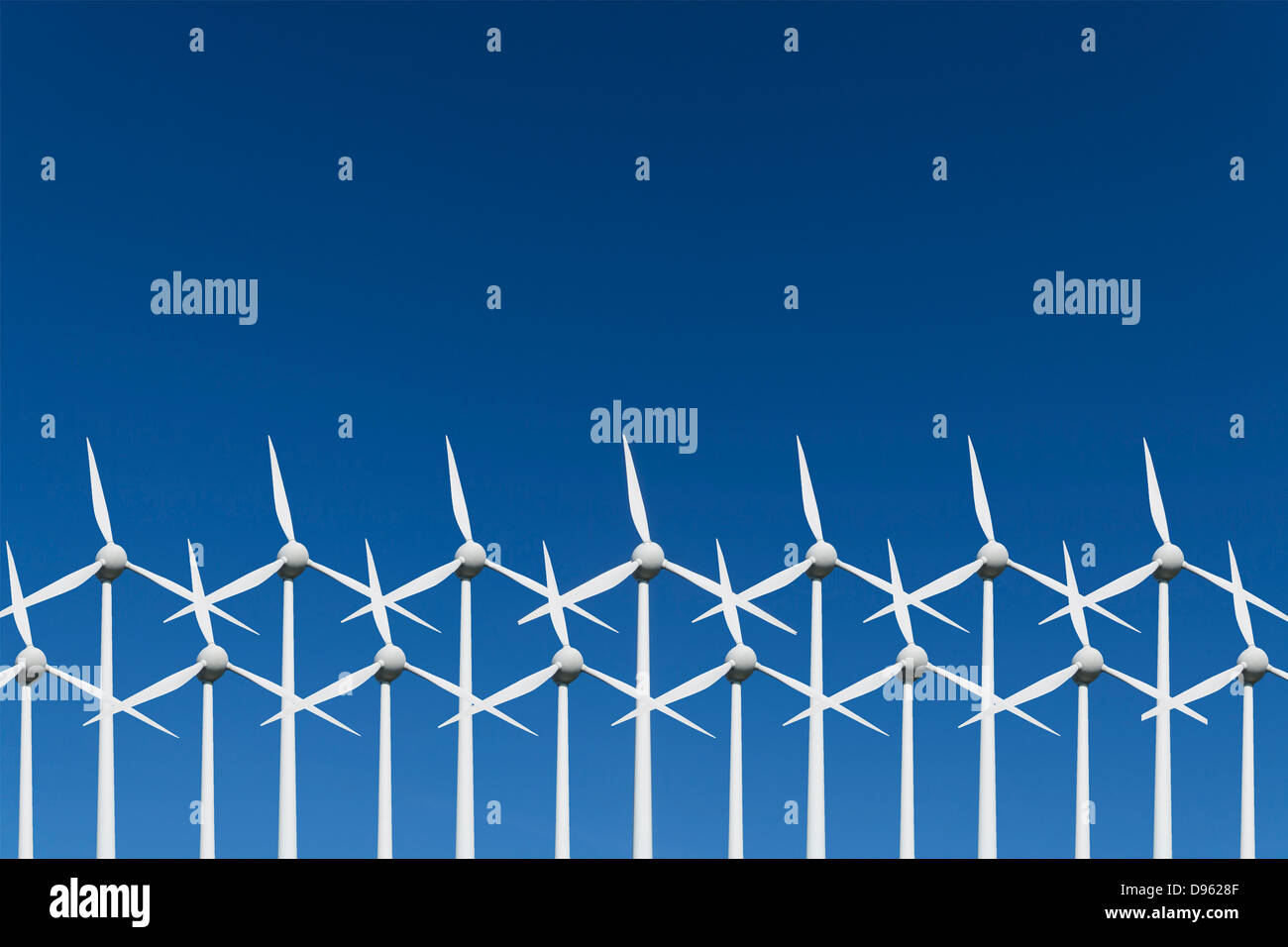 Deutschland, Bayern, Windturbine gegen blauen Himmel Stockfoto