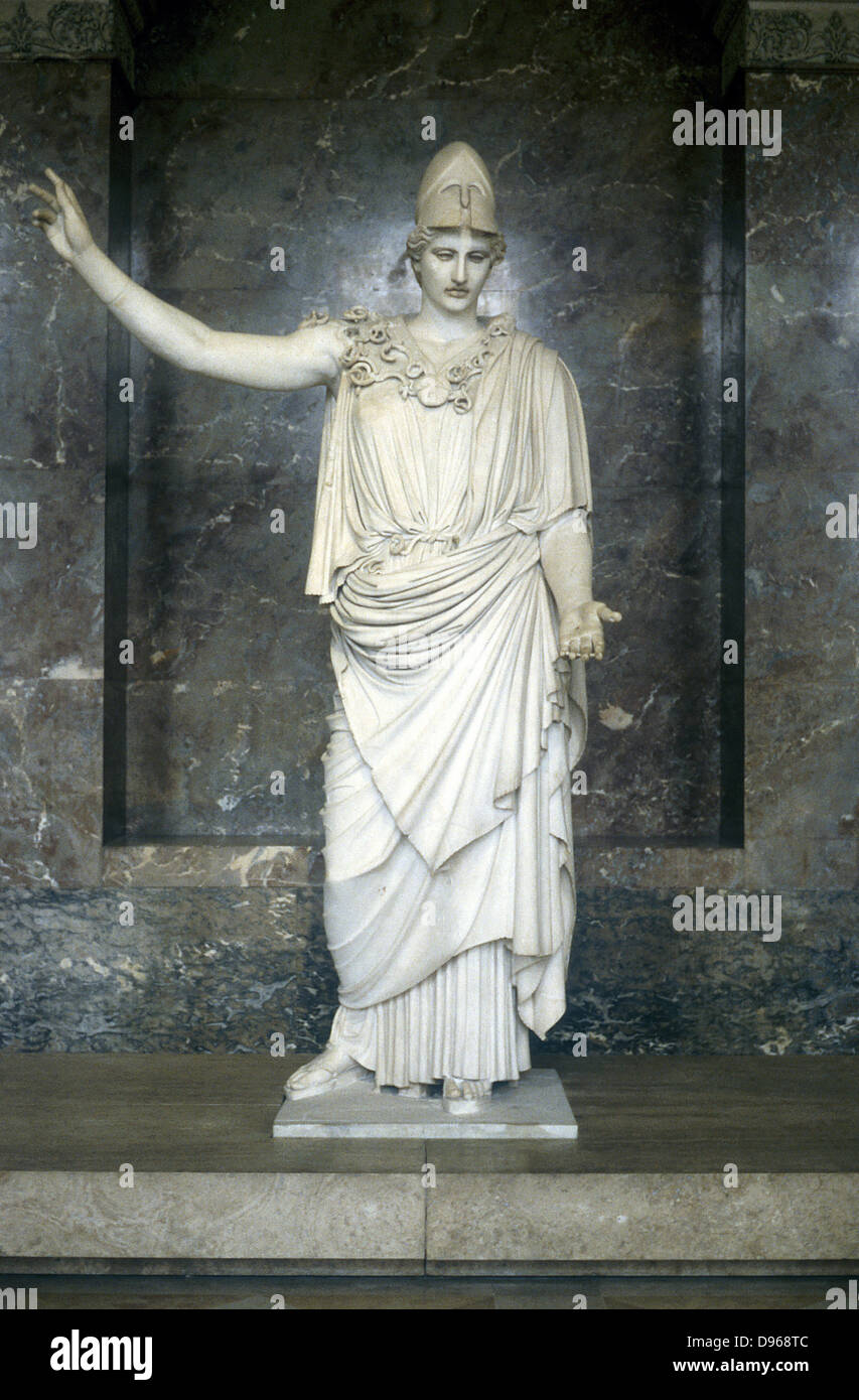 Pallas Athene (Minerva) Göttin der Weisheit, Tochter des Zeus (Jupiter) Marmor-Statue. Stockfoto