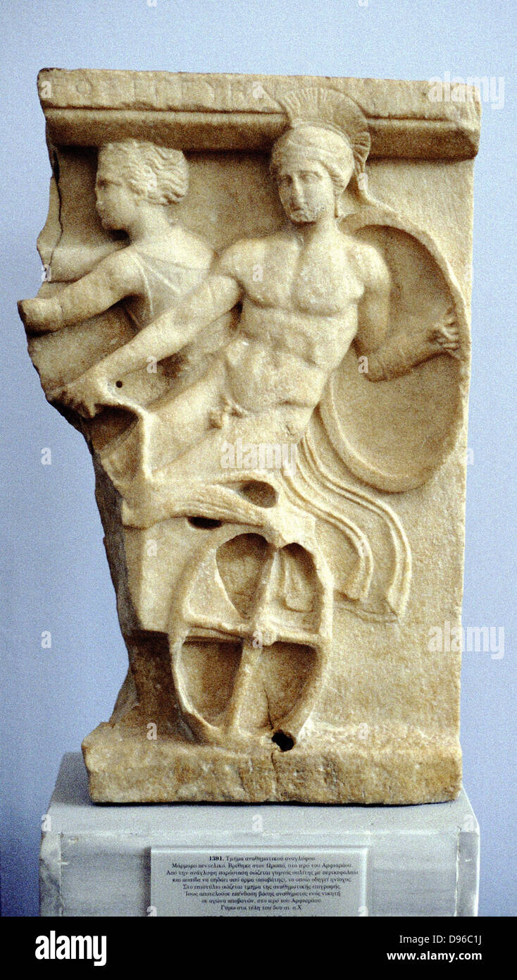 Griechische Krieger in einem Wagen. Geschnitzte Fragment c500 BC. Archäologisches Museum von Thessaloniki Stockfoto