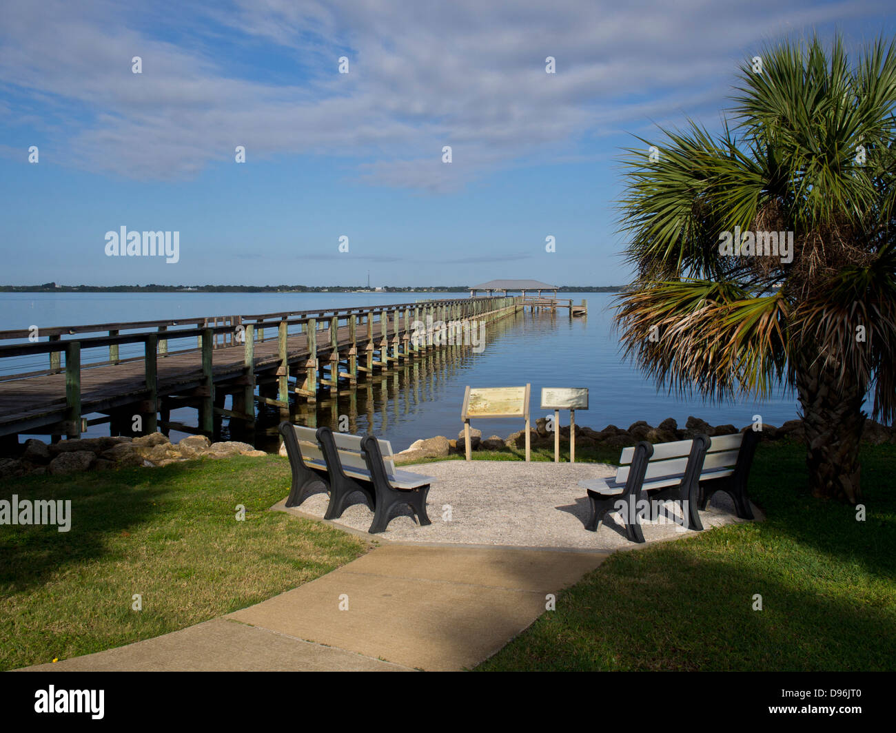 Melbourne Beach Pier auf der Indian River Lagune in Brevard County an der Ost Küste von Florida Stockfoto