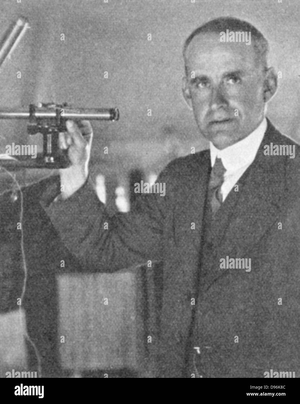 Arthur Stanley Eddington (1882-1944) britische Astronom Physiker und Mathematiker. Unterstützer ...