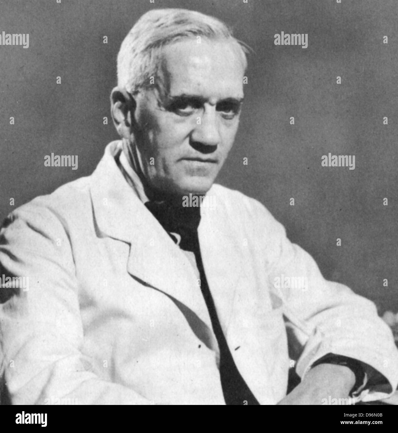 Alexander Fleming (1881-1955) schottische Bakteriologe und Chirurg. Penicillin entdeckt 1928. Geteilte Nobelpreis mit Florey und Chain (1945). Stockfoto