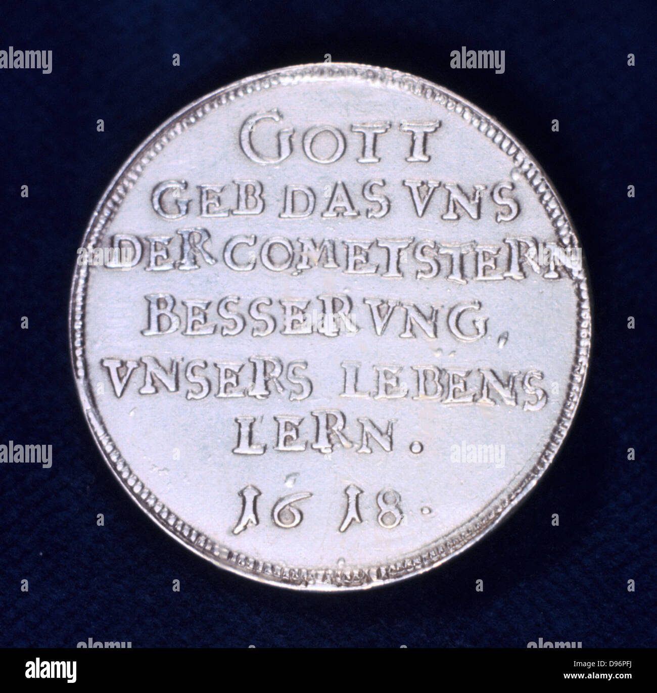 Rückseite der Medaille zum Gedenken an den brillanten Comet von November 1618. Die Meldung sagt, dass Gott uns den Sternenhimmel Comet gesendet als Warnung an uns, ein besseres Leben zu führen. Dieser Komet veranlasste viele Broschüren, einschließlich Galileo Galilei (1564-1642) polemische Meisterwerk "Il Saggiatore" ("Il Saggiatore"). (Rom, 1623). Stockfoto