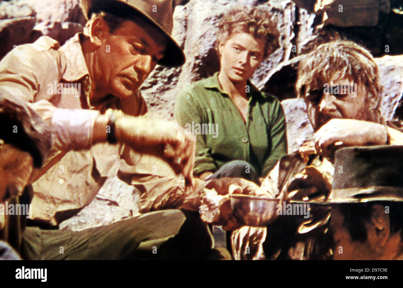 FÜR wen THE BELL TOLLS 1943 Paramount Pictures Film mit Gary Cooper auf der linken Seite, Ingrid Bergman und Akim Tamiroff Stockfoto