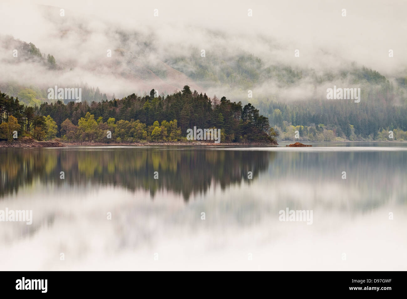 Thirlmere im Lake District an einem noch morgen. Stockfoto