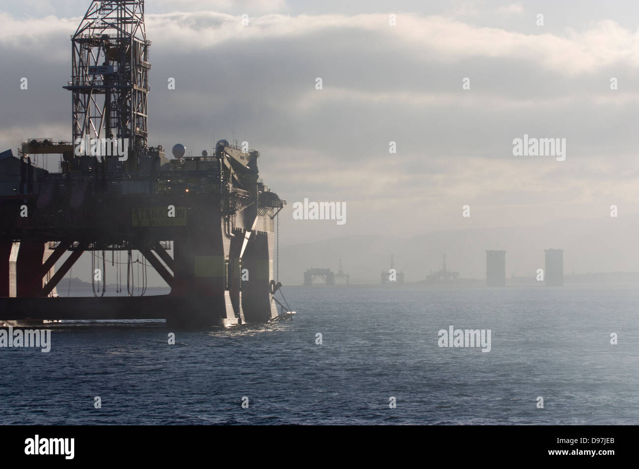 Öl-Bohrinsel Cromarty Firth Invergordon Stena Don Semi submersible Schiff Stockfoto