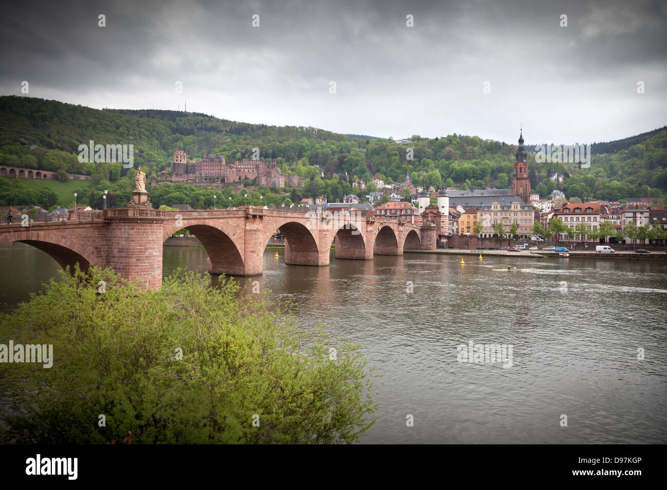 Neckar-Fluss-Brücke in Heidelberg, Deutschland, Europa. Stockfoto