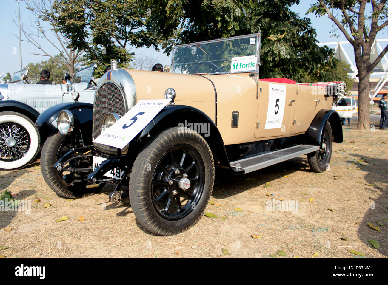 Eines der Oldtimer Autos geparkt am Staatsmann Vintage and Classic Car Rally, Delhi, Indien, Februar 2012. Stockfoto