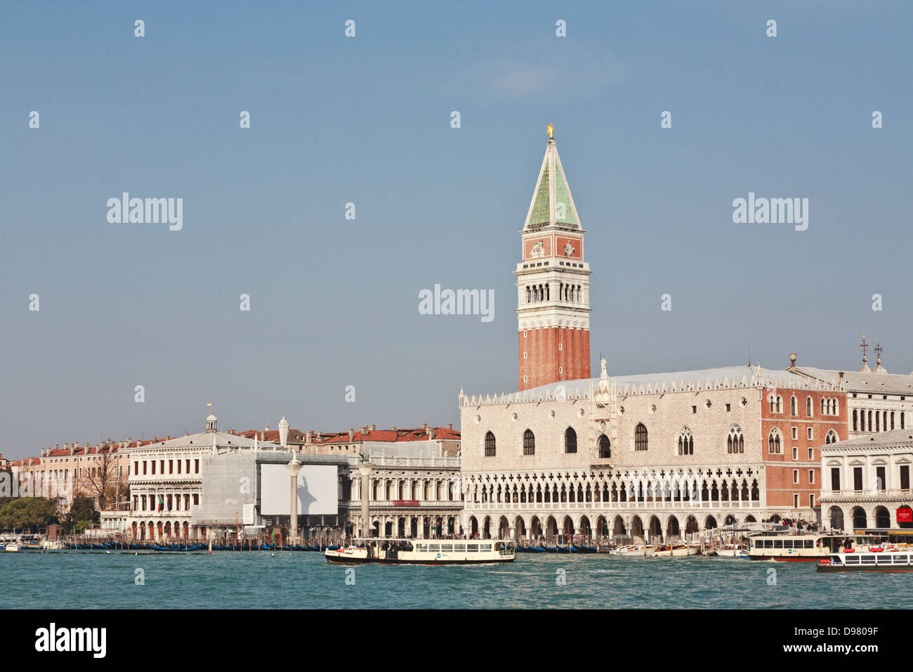 Piazza San Marco, Campanile, Venedig, Italien Stockfoto