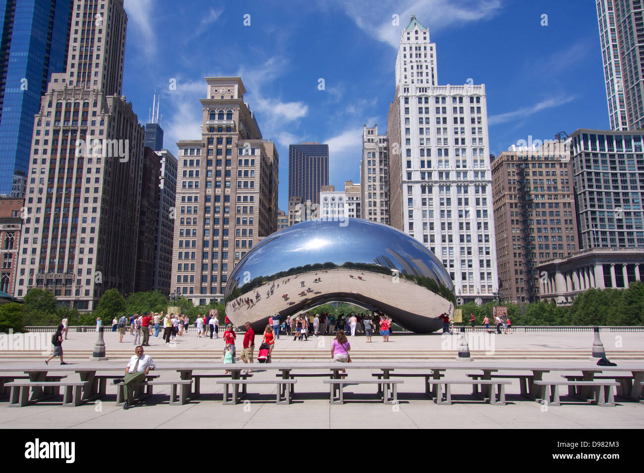 Cloud Gate von Anish Kapoor, auch bekannt als "The Bean". Millennium Park, Chicago. Stockfoto