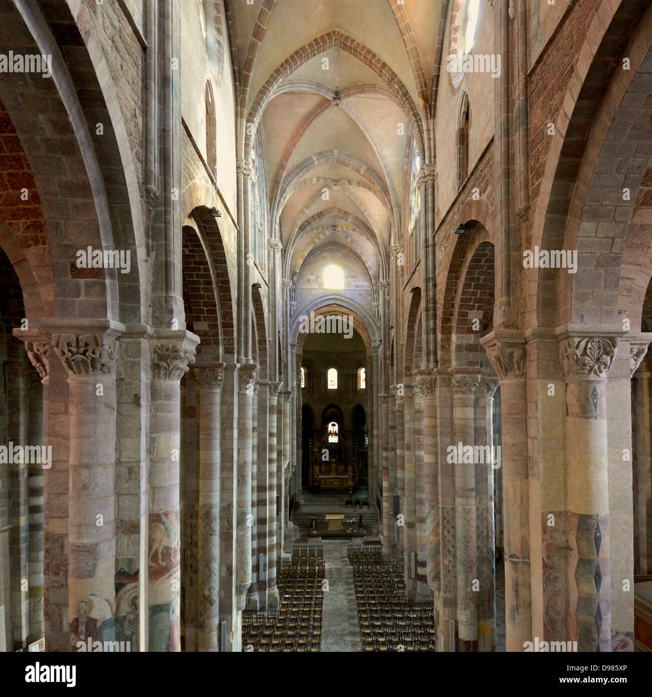 Hauptstädte von der Basilika Saint-Julien. Brioude. Haute-Loire. Auvergne Stockfoto