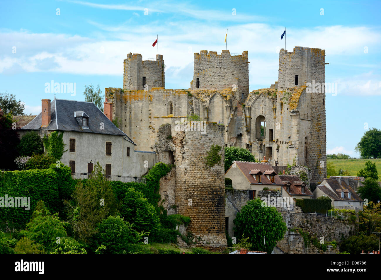 Thermalstadt Bourbon Archambault, das Schloss, Bourbonnais, Allier, Auvergne, Frankreich Stockfoto