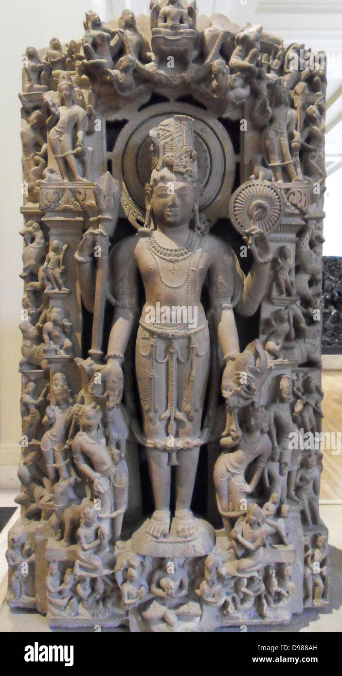 Sandstein-Stele mit einer Figur des Harihara von Khajuraho, Madhya Pradesh, Zentralindien, 10. Jahrhundert n. Chr.. Die zusammengesetzte Form des Stockfoto