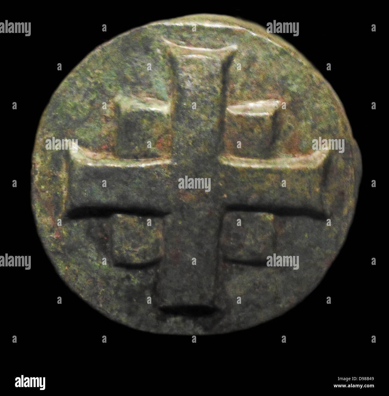 Bronze Kreuz mit einem Bild der Heiligen Barbara im Gebet. AD 900-1000. Der hl. Barbara in der Orthodoxen Kirche bekannt als die Große Märtyrerin Barbara, war ein früher christlicher Heiliger und Märtyrer Stockfoto