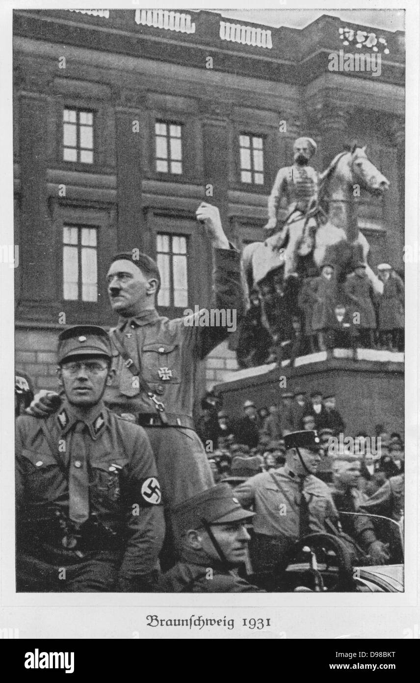 Adolph Hitler (1889-1945) deutsche Diktator Adressierung eine Menschenmenge in Braunschweig im Jahre 1931. Stockfoto