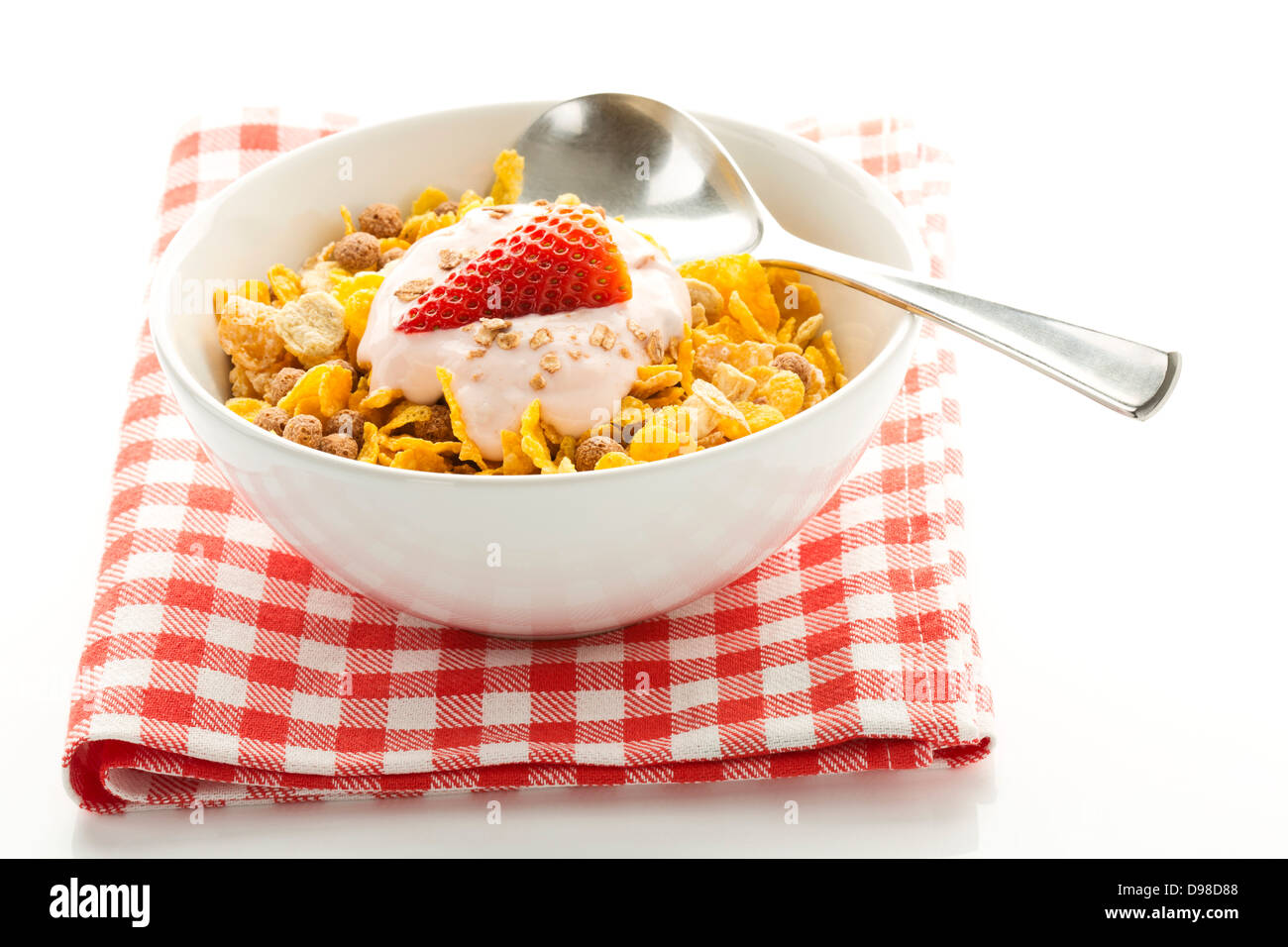 Frühstück Schüssel Müsli mit Joghurt und Erdbeeren Stockfoto